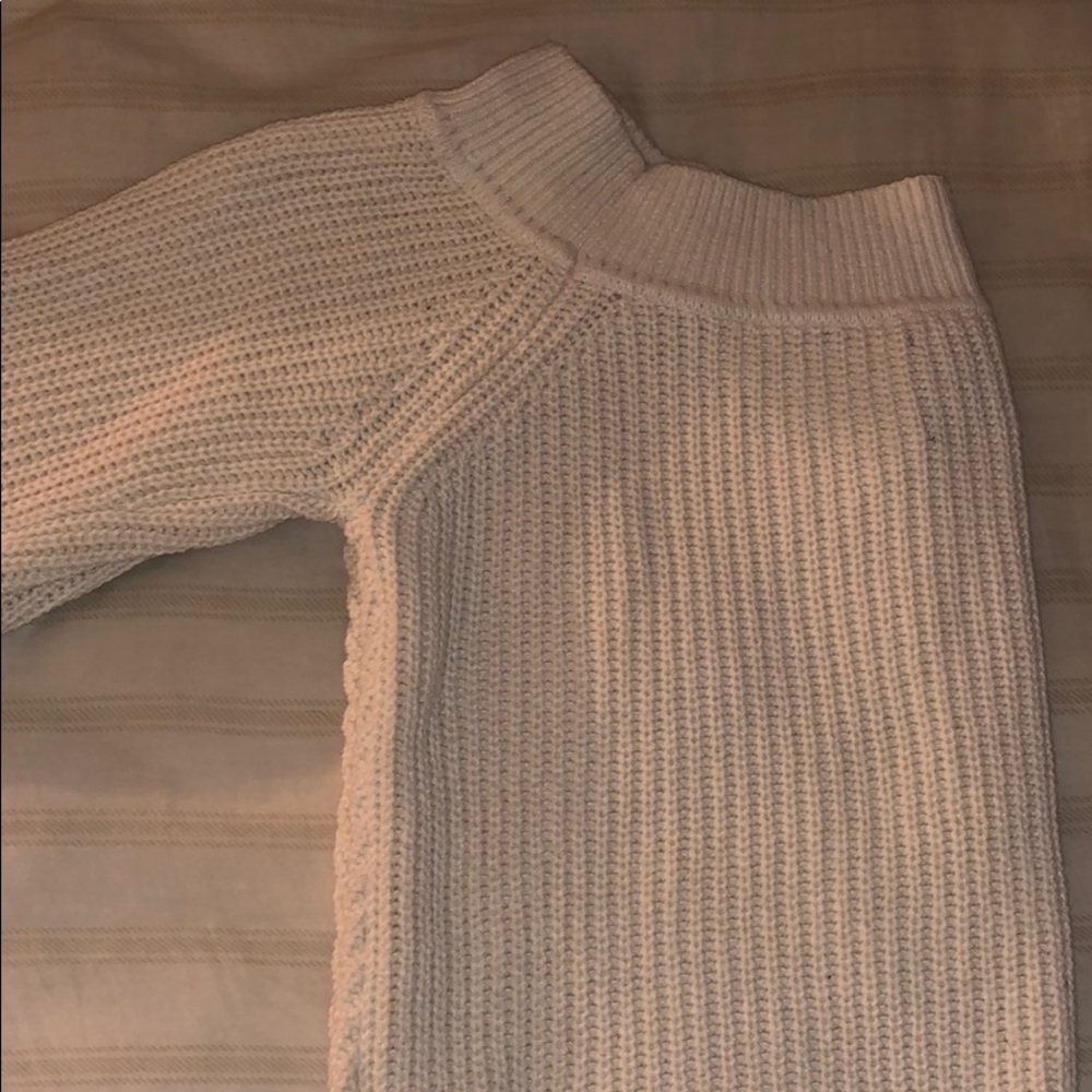 Off-Shoulder White Sweater - Picture 2 of 3